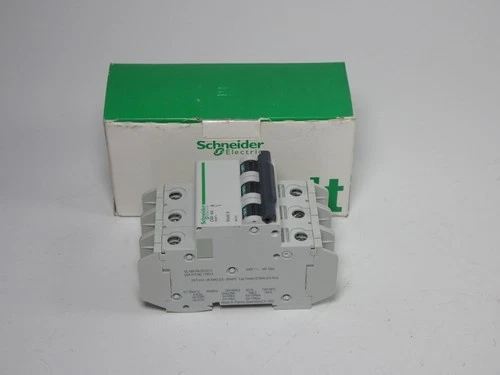 60179 MINIATURE CIRCUIT BREAKER, 15A, 3-POLE Schneider Electric